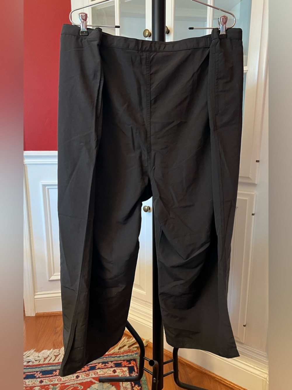 L.L. Bean Black Drawstring Capris - Picture 2 of 8